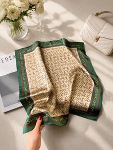 1pc Versatile Practical Green Vacation Casual Chain Print Silk Scarf Square - Green - View 3