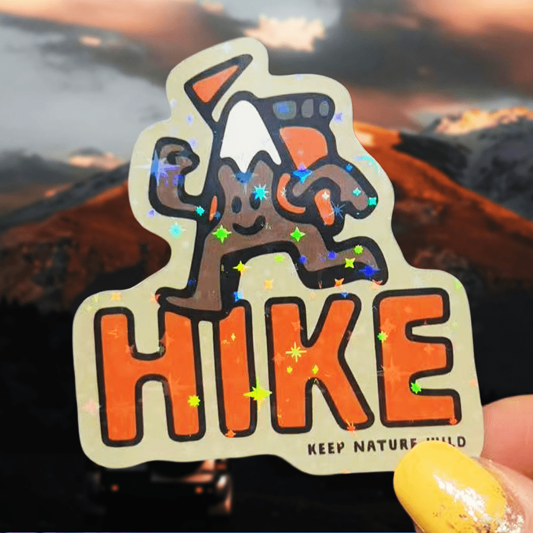 卡通山脈 HIKE 登山貼紙，戶外 Keep Nature Wild 裝飾貼紙，防水乙烯基貼紙－耐用霧面表面，自黏式車身貼紙，適用於汽車、窗戶、筆記本電腦、卡車、水瓶－多功能耐用設計，汽車貼紙