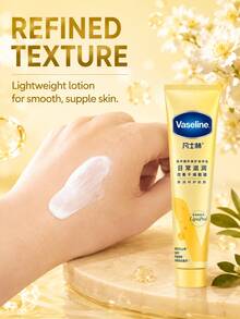 Vaseline Deep Repair Body Lotion 30ml, 1/3/5pcs, memberikan hidrasi dan nutrisi tahan lama, cepat menyerap dan membuat kulit halus dan lembut, cocok untuk semua jenis kulit. - Vaseline Extra Protective Repairing Body Lotion 30ml - View 7