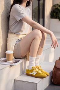 Zapatillas deportivas planas casuales para mujer Kappa Maillard de ante, estilo vintage italiano, con suela de goma - Amarillo pera elegante - Ver 4