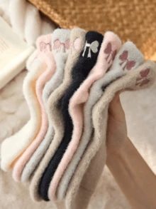 1/4/8 Pairs Women's White Plush Short Socks, Bow Pattern, Warm And Comfortable, Autumn/Winter Style, Random Color, Christmas Gift - Multicolor - View 3
