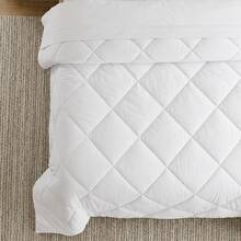 Ultra Soft Quilted Duvet – Lightweight All-Season Comforter With Diamond Stitching, Cozy Machine Washable Bedding For Bedroom, Home, Hotel & Dorm - White - View 2