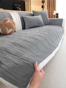 1pc Wavy Pleated Sofa Cover With White Faux Fur Trim, Soft Warm Velvet Sofa Slipcover, Solid Color Minimalist All-Season Furniture Protector, Suitable For Modern Living Room - Grey - View 7