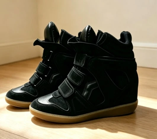 Women Wedge Sneakers - Hitam - View 1