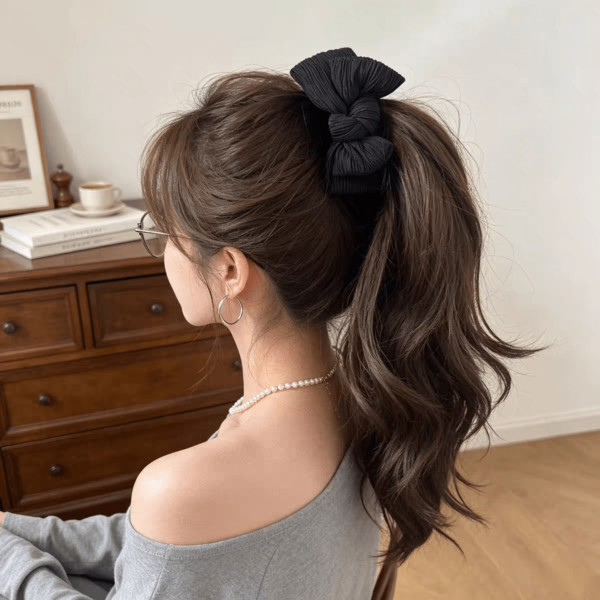 1pc Women Crinkled Bow Banana Hair Clip, Non‑Slip Vertical Holder Barrette,Vintage Pleated Hair Clamp,Hair Accessory For Daily Office Dating Hairstyle