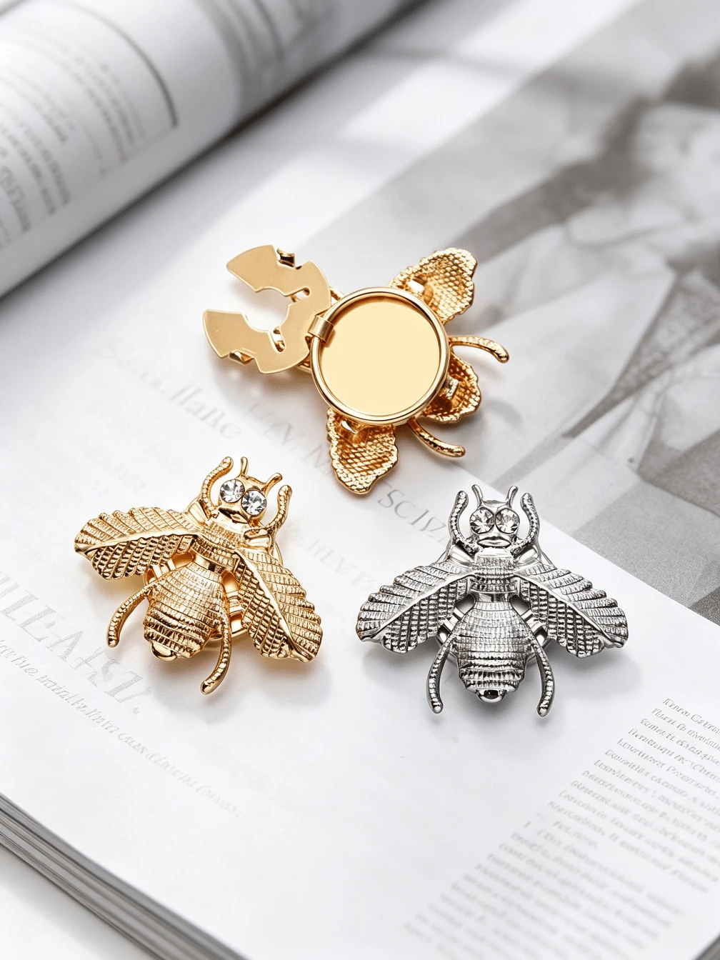 1/2/4pcs Insect Bee Design Metal Clasp Buckle, DIY Sweater Cardigan Coat Clothing Replacement Decorative Button