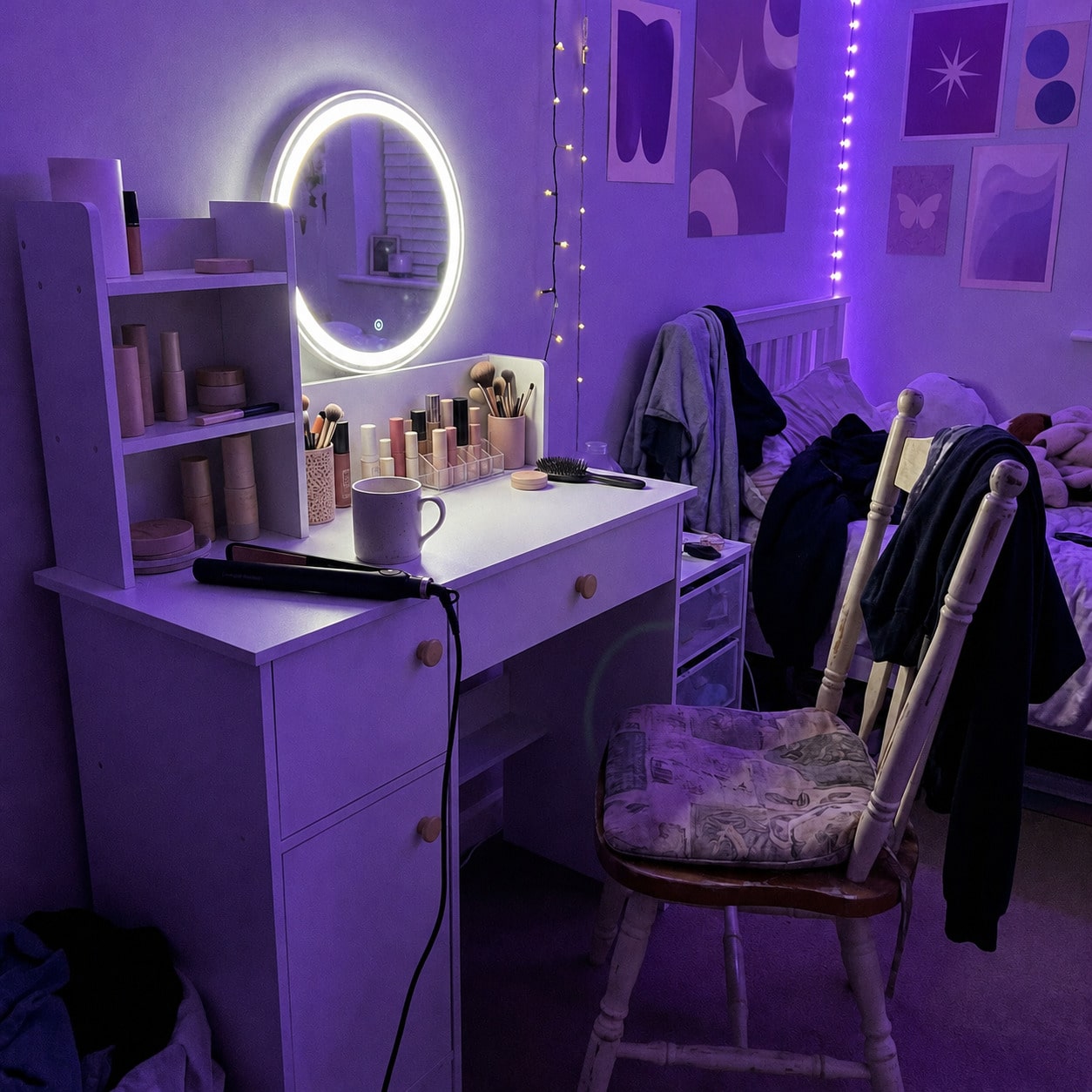 White Makeup Vanity Table With Round Mirror, Storage Cabinet And Drawers, Space-Saving Beauty Desk For Small Bedrooms, Perfect Gift For Women, Girls And Teens