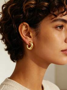 Charm-In 18K Gold Plated Chunky Open C‑Shaped Hoop Earrings For Women Thick Smooth Gold Huggie Hoops, Minimalist Statement Jewelry For Daily Wear & Party - Gold - View 3