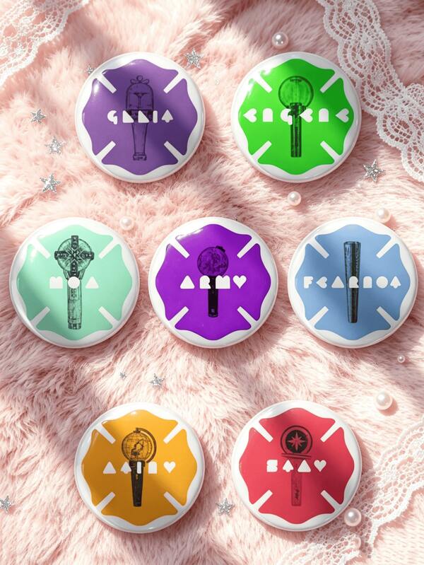 1pc/7pcs 4.4cm K‑Pop Lightstick Pin Badge | B/T/S SEVEN‑TEEN/StrayK‑Ids/TWICE/A‑TEEZ/TXT/ Collectible Gift. Portable Lightstick Print Badge, Great Gift For Halloween And Christmas