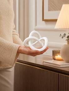 1pc White Abstract Knot Sculpture, Modern Geometric Minimalist Tabletop Decor, Nordic Aesthetic Home Accent For Living Room, Coffee Table, Bookshelf, Entryway, Office Desk & Bedroom, Small Decorative Ornament, Housewarming Gift - Abstract Knot Sculpture - View 3