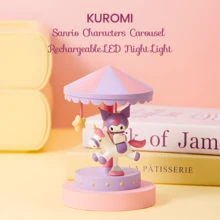 Miniso Sanrio Cinnamoroll 旋轉木馬小夜燈，可充電 LED 桌面裝飾燈，可愛角色床頭裝飾夜燈，女孩禮物 - -紫色 - 查看 2