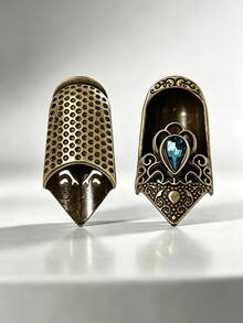 Vintage Rhinestone Sewing Thimble, Retro Relief‑Carved Finger Guard With Non‑Slip Inner Dots, Wear‑Resistant Finger Protector For Hand Quilting, Embroidery And Daily Needlepoint Work - Silver - View 7