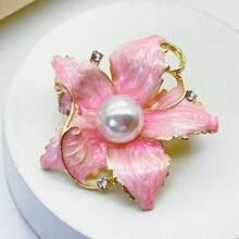 1pc Flower Brooch, Premium Exquisite Pin, Suitable For Women's Clothing Daily Wear And Gift - Pink - View 3