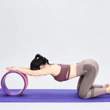 1pc Yoga Wheel. The Flexible Outer Pad Fits The Body, And The Stable Inner Ring Offers Strong Load‑Bearing Capacity. It Assists In Opening Shoulders And Beautifying The Back, Stretching The Waist And Back, And Improving Body Posture. - Multicolor - View 5