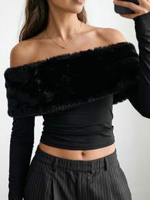 Fashion Black Knit Long Sleeve Cold Shoulder Cropped Top With Faux Fur Detail, Creating A Stylish Look - Black - View 9