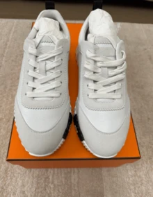 H Grey Black 10