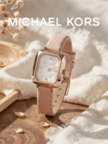 Michael Kors Jam Tangan Quartz Persegi Panjang Wanita, Casing Rose Gold Berfaset, Dial Mutiara, Tali Kulit Merah Muda, Hadiah Romantis dan Aksesori Harian yang Elegan - Satu-Ukuran - View 7