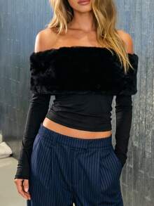 Fashion Black Knit Long Sleeve Cold Shoulder Cropped Top With Faux Fur Detail, Creating A Stylish Look - Black - View 6