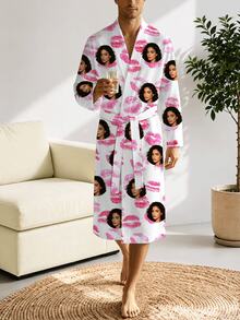 1pc Customizable Men's V-Neck Long Robe, Pink Lip Print Pattern, Funny Face Design, Men's Holiday Wear, Couple Pajamas Homewear, Suitable For Home, Beach, Pool, Unique Anniversary, Birthday, Holiday Gift For Boyfriend, Family, Friends - Multicolor - View 2