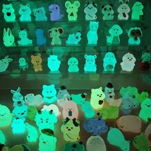 Miniatur Hewan Resin Bercahaya (Membutuhkan Sinar UV di Siang Hari Agar Bersinar di Malam Hari) Bebek/Lumba-lumba/Katak/Kelinci/Kura-kura [Tidak Terbatas pada Model yang Ditampilkan di Gambar] Cocok untuk Taman/Pesta/Lanskap Mikro/Akuarium/Dekorasi - MultiWarna - View 2