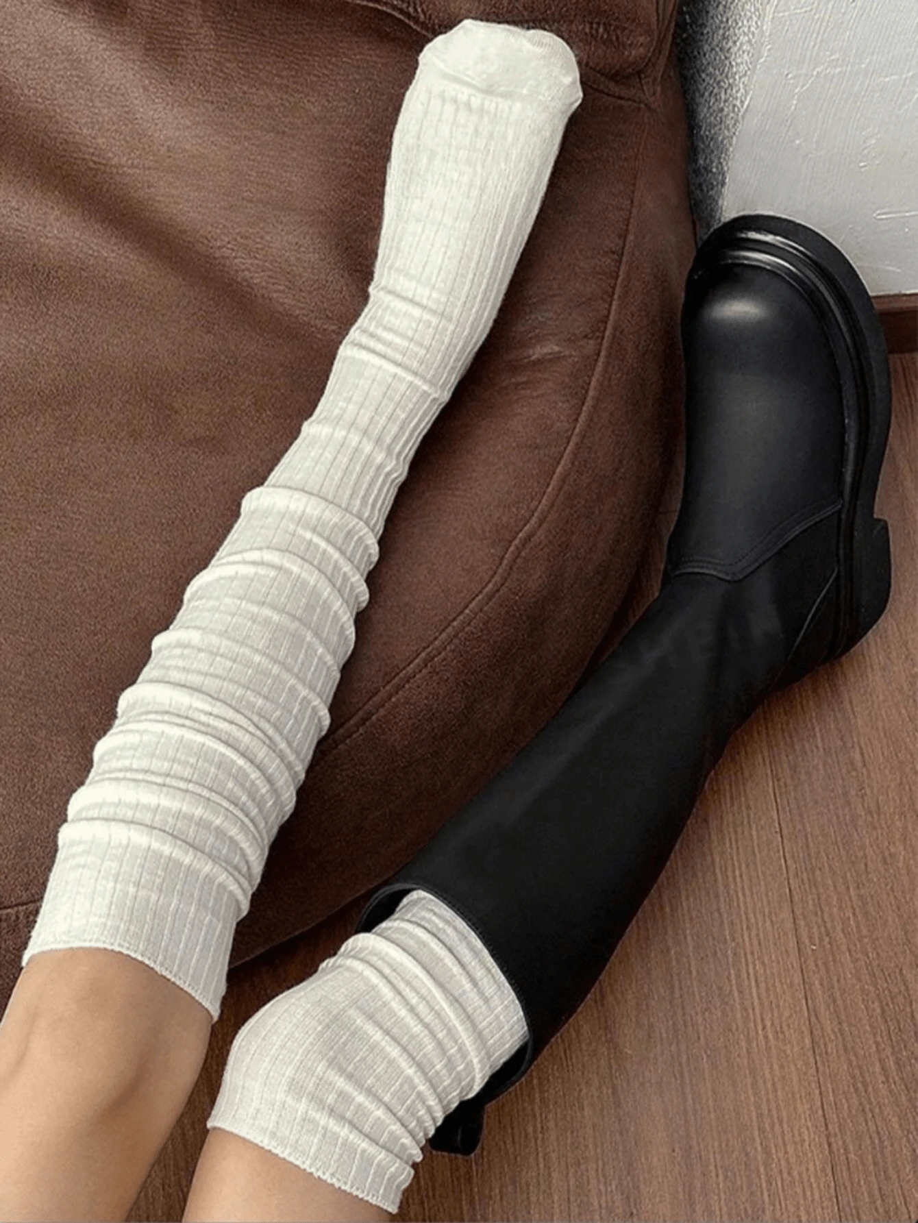 1 Pair Women's Double Vertical Stripe Loose Over-The-Knee Socks, Double Needle Knit Warm & Comfortable Mid-Calf Socks - Multicolor - View 1