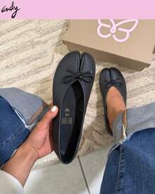 Women Flats - Black - View 1