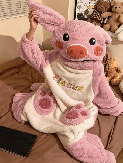 Pink Cute Pig Bathrobe, Funny Bathrobe, Plush Jacquard Animal Hooded Cardigan Robe, Hooded Bathrobe And Loungewear Set, Adult Wearable Blanket, Winter Loungewear, Suitable For Bathroom, Bedroom, Living Room, Poolside, Spa Or Hotel. Halloween Costume, Ideal Christmas Gift Choice (Details May Vary Slightly, Subject To Actual Product)