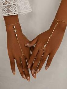 2pcs/Set Minimalist Elegant Women's Finger Bracelet With Sparkling Heart Rhinestones And Gold Chain Decor, Fashionable Hand Accessory Suitable For Daily Wear, Dating, Shopping And Party - Gold - View 1