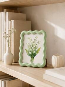 1pc Light Green Wavy Photo Frame, Cute Aesthetic Wavy Edge Picture Frame, Modern Desktop Decor, Suitable For Bedroom, Vanity, Desk, Dorm, Living Room, Home Decoration Gift - Fresh Green - View 4
