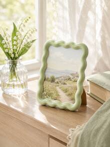 1pc Light Green Wavy Photo Frame, Cute Aesthetic Wavy Edge Picture Frame, Modern Desktop Decor, Suitable For Bedroom, Vanity, Desk, Dorm, Living Room, Home Decoration Gift - Fresh Green - View 2