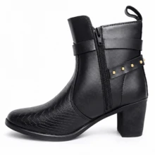 Bota Feminina Cano Curto Croco Salto Médio Bloco Fivela Dourada - Preto - Visão 6