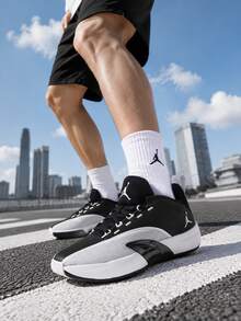 Nike 男士籃球鞋 I85 PF 球場訓練性能跑步健身鞋 IQ6583-001 - 黑白 - 查看 1