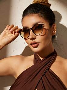 Fashion Vintage Tortoise Shell Glasses - Brown - View 2