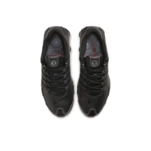 Sepatu lari low-top Nike berbahan kulit sintetis yang bernapas, menyerap guncangan, anti selip, dan tahan lama untuk pria, warna hitam dan merah. - Hitam - View 4