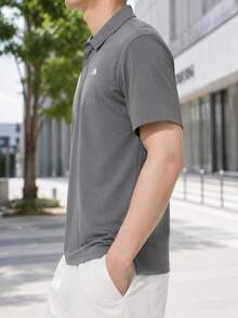 The North Face Men's Short Sleeve Comfortable Daily Sports Casual Outdoor Commute POLO Short Sleeve T-Shirt 8EY50UZ - Grey - View 2