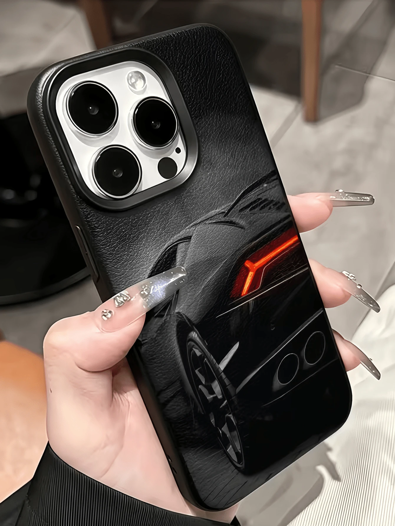 1 قطعة بطانية هاتف TPU ناعم بتصميم سيارة رياضية مع أضواء خلفية سوداء وحمراء، شخصي وبسيط، مقاوم للسقوط، تغطية كاملة، مقاوم للبقع، متوافق مع Apple 18 17 16 15 14 13 12 11 Pro Max Air - متعدد الألوان - مشاهدة 1
