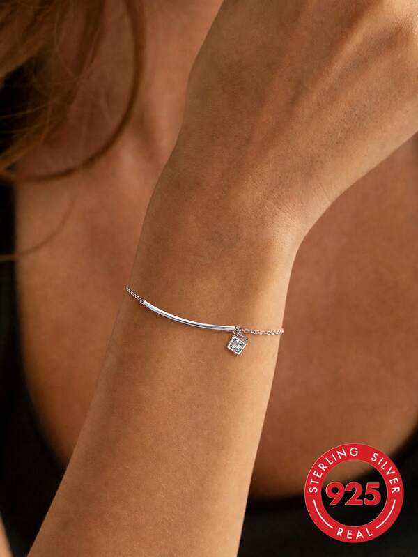 1 Stück S925 Sterling Silber minimalistisches quadratisches Anhänger Armband für Frauen, Nischen Cut-Out-Design 3D, vielseitig für tägliche Pendelstrecken, Partys, elegant, Ins-Stil, personalisierter Damen Armreif