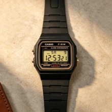 Casio 情侶石英手錶 - 黑色 - 查看 4