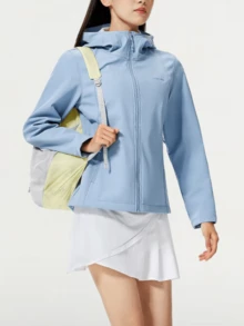 CAMEL CROWN Jaket Softshell Slim Fit Tahan Angin untuk Wanita di Musim Gugur, Cocok untuk Aktivitas Luar Ruangan, Dilengkapi Perlindungan Tiga Lapis. - Biru Cermin - View 4