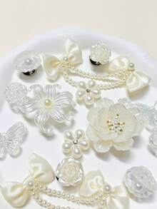 14件米色鞋飾（花朵、貝殼、蝴蝶結）適用於洞洞鞋DIY裝飾配件，完美搭配單品，生日、節日、派對禮物首選 - 白色 - 查看 4
