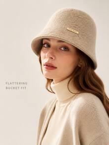 Topi Bucket Wanita Berbulu Lembut, Topi Bucket Warna Polos Hangat dan Lembut dengan Plakat Logam, Aksesori Kasual Sehari-hari - topi - View 3