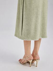 Rich Radi Q's Elegant Women's Pink Mid-Length Dress, V-Neck Design, Embroidery And Belt Details, Slim Hem, Casual Cheongsam Style - Green - View 6