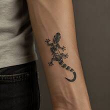 1pc Waterproof Anti-Rub PVC Realistic Tattoo Sticker, Small Gecko Design, Suitable For Women And Men, For Beach, Pool, Party And Daily Use - Grey - View 1
