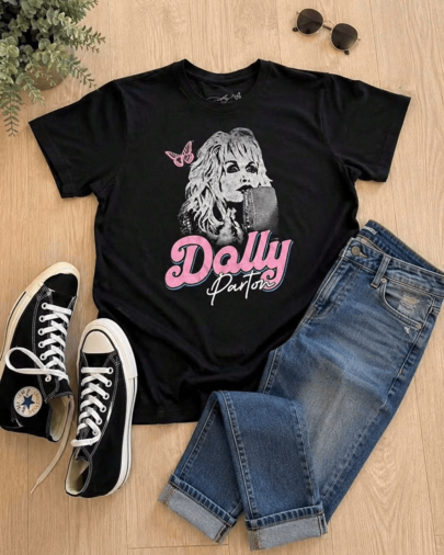 Vintage Dolly Parton Butterfly & Microphone Portrait Graphic Crew Neck Short‑Sleeve T‑Shirt, Women Casual Black Tee