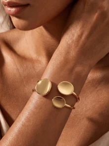 1pc Vintage Asymmetrical Bracelet, Suitable For Women's Daily Commute, Party, Banquet, Holiday, Gift, Versatile Accessory - Gold - View 1