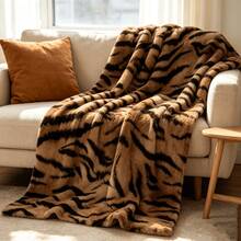 1PC Vintage Tiger Print Plush Blanket, Wild Style Sofa Throw, Living Room Bedroom Soft Decor Leisure Decorative Blanket - Multicolor - View 1