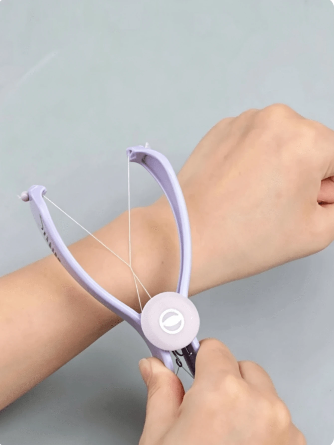 Women's Facial Hair Remover, Spring Hair Remover, Suitable For Cheeks And Eyebrows, Essential Hair Salon And Beauty Salon Hair Travel Product Accessories [Free Thread Spool] - Multicolor - View 1