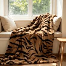 1PC Vintage Tiger Print Plush Blanket, Wild Style Sofa Throw, Living Room Bedroom Soft Decor Leisure Decorative Blanket - Multicolor - View 3