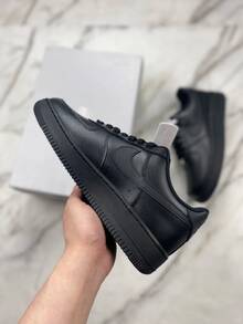 Nike نايك إير فورس 1 لو أسود – أحذية رياضية كلاسيكية للرجال والنساء - الأسود - مشاهدة 5