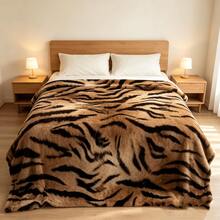 1PC Vintage Tiger Print Plush Blanket, Wild Style Sofa Throw, Living Room Bedroom Soft Decor Leisure Decorative Blanket - Multicolor - View 7
